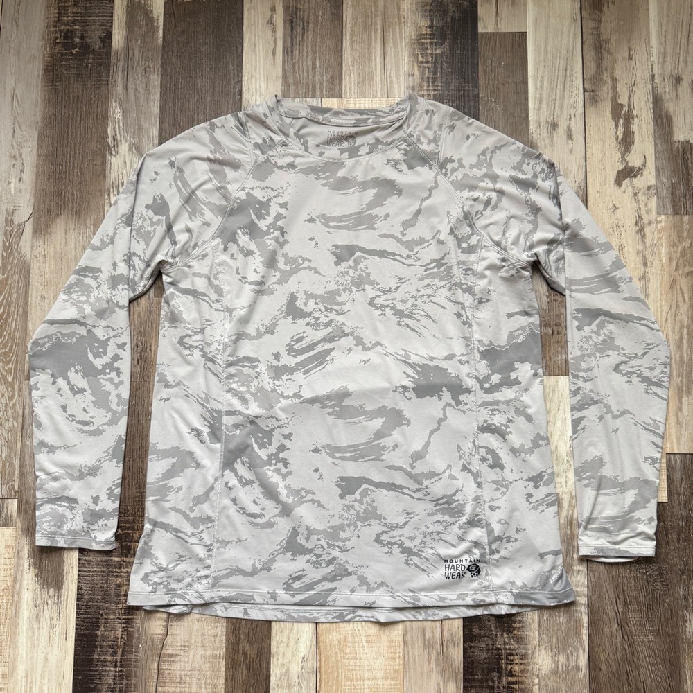Women’s Mountain Hardwear Crater Lake Gray Camo Long Sleeve Shirt size XL